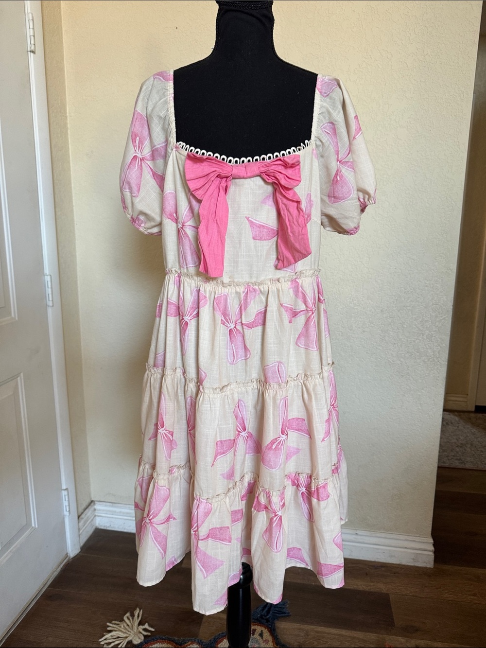 DAVI & DANI cream dress with pink bows🎀 size L - Picture 3 of 13